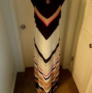 Beige by Eci. Large Multi-Color Maxi Dress.